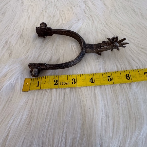 Vintage Black Metal Spur - Picture 4 of 4